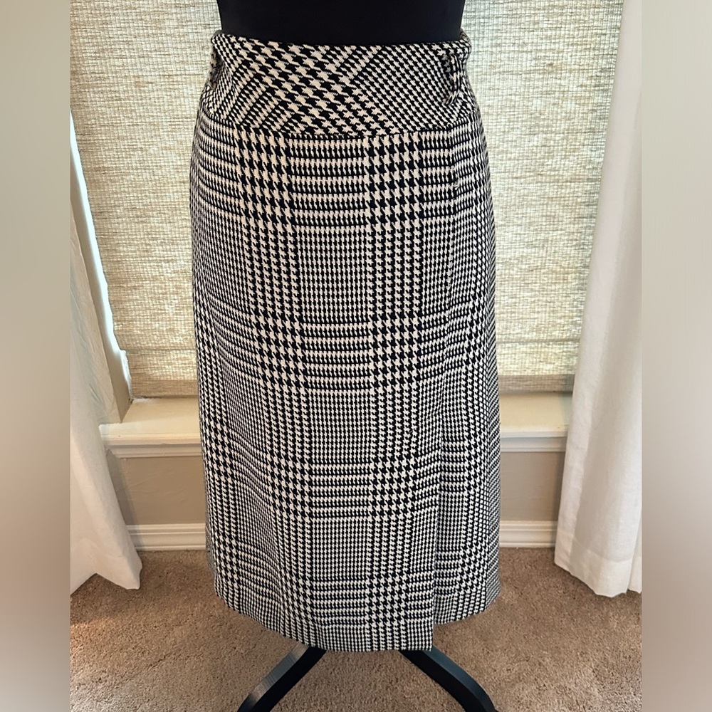 Classic Evan Picone Black & White Houndstooth Skirt w/Front Slit & Side Zipper